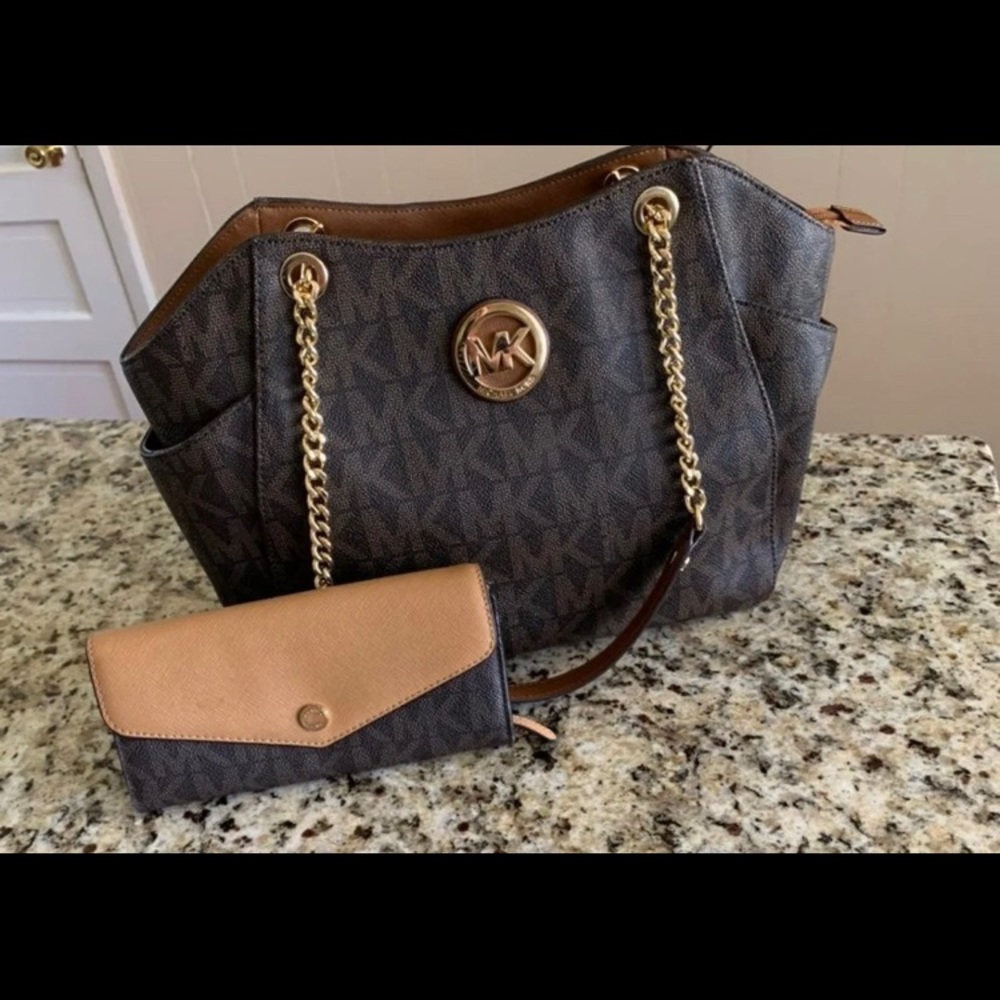 Michael Kors brown handbag with FREE wallet